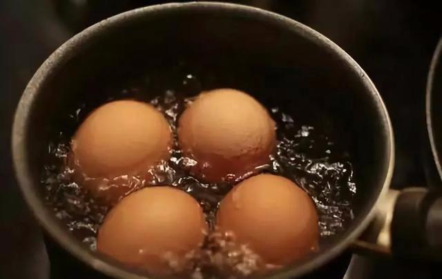一天最多能吃幾個雞蛋？超過這個數，不僅浪費，還會對身體產生影響