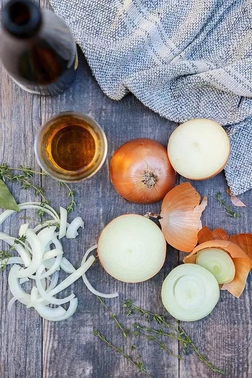 把洋蔥和蘋果這樣吃，能甩掉贅肉和雀斑，對消脂和抗衰老有很好的效果！