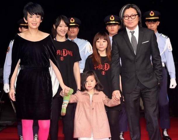 53歲吳君如為女兒慶生，鏡頭拉近藏了12年的女兒顏值曝光，難怪至今不願公開