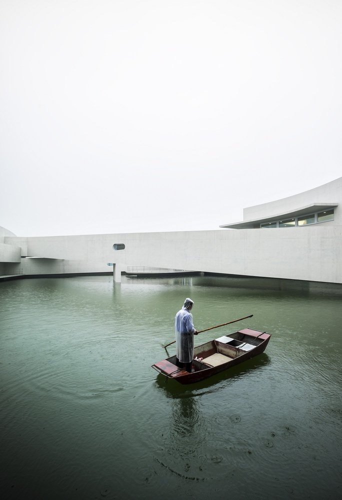 來自中國的設計"The Building on the Water (水上建築) "。<BR><BR>