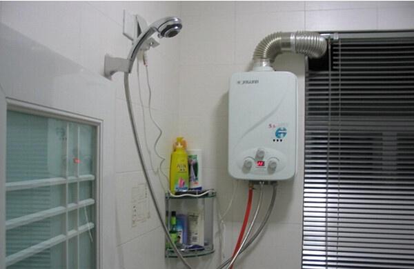 電錶員說漏嘴，讓我每月省下幾百塊！電熱水器洗完澡後，要不要關電？