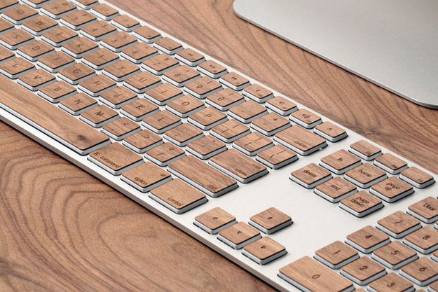 51. 用這些鍵盤貼紙裝飾你的鍵盤。<BR><BR>