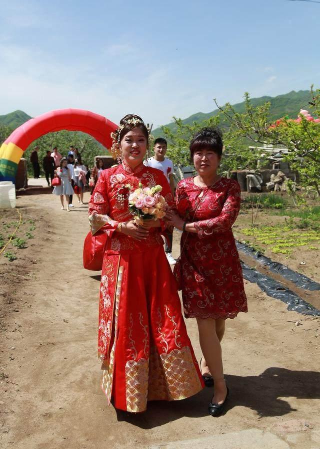 婆婆來家小住，為了把她趕走，我誣陷她偷錢，結果被打臉了