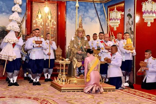 一入王室深似海！泰國國王4任妻子越來越年輕，結局卻越來越悲慘