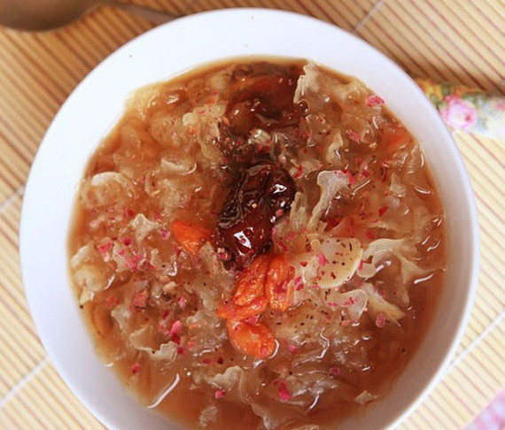 值得收藏!!!女人經期之後吃這個湯,保證你越吃越有女人味!