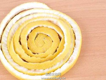 使用柚子皮製作天然蚊香