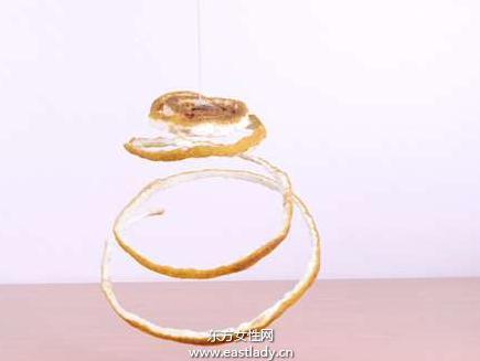 使用柚子皮製作天然蚊香