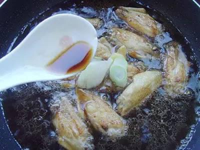 可樂雞翅的正宗做法，80%的人都不會。趕快進來看看，學習怎樣煮吧。