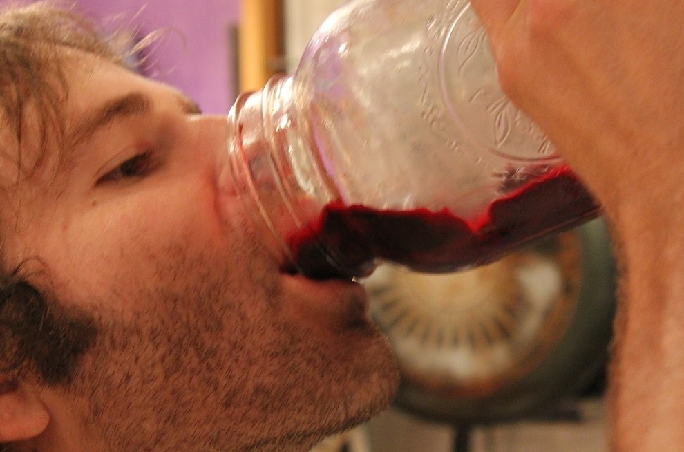 UNILADs This Man Has Eaten Nothing But Raw Meat For Past Seven Years image