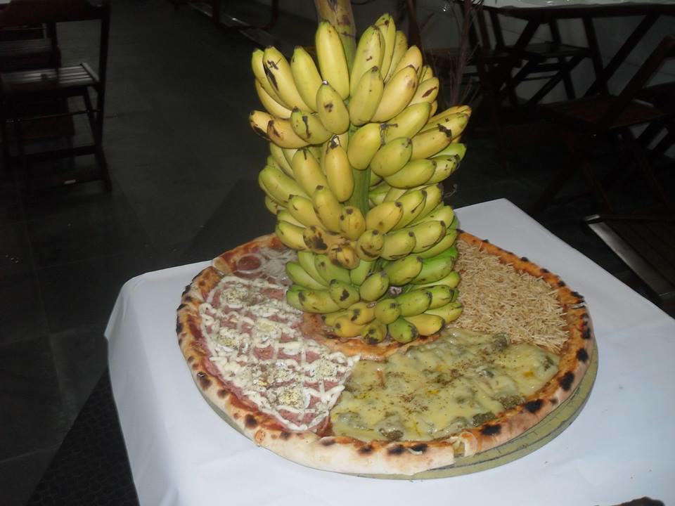 UNILADs This Is Hands Down The Weirdest Pizza Joint In The World image