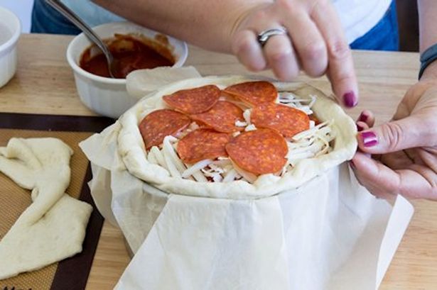 Pepperoni pizza cake