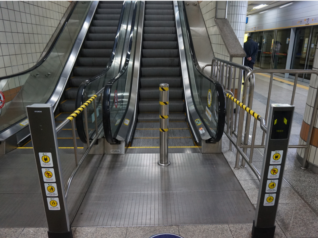 the-escalators-dont-move-until-someone-steps-on-them-that-saves-a-lot-in-energy-costs