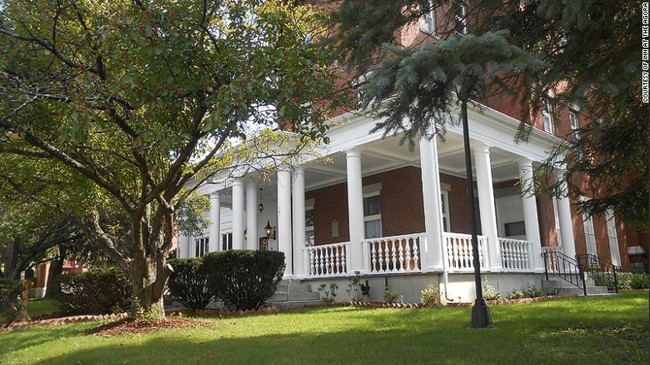 This is the newly opened Inn at the Agora in Lewiston, Maine. It was originally the rectory of St. Patrick's Catholic Church. Looks cute, right?