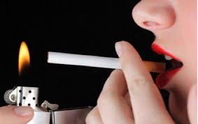 要抽煙,你就別懷孕!看媽媽吸煙時,胎兒在腹中的慘狀!
