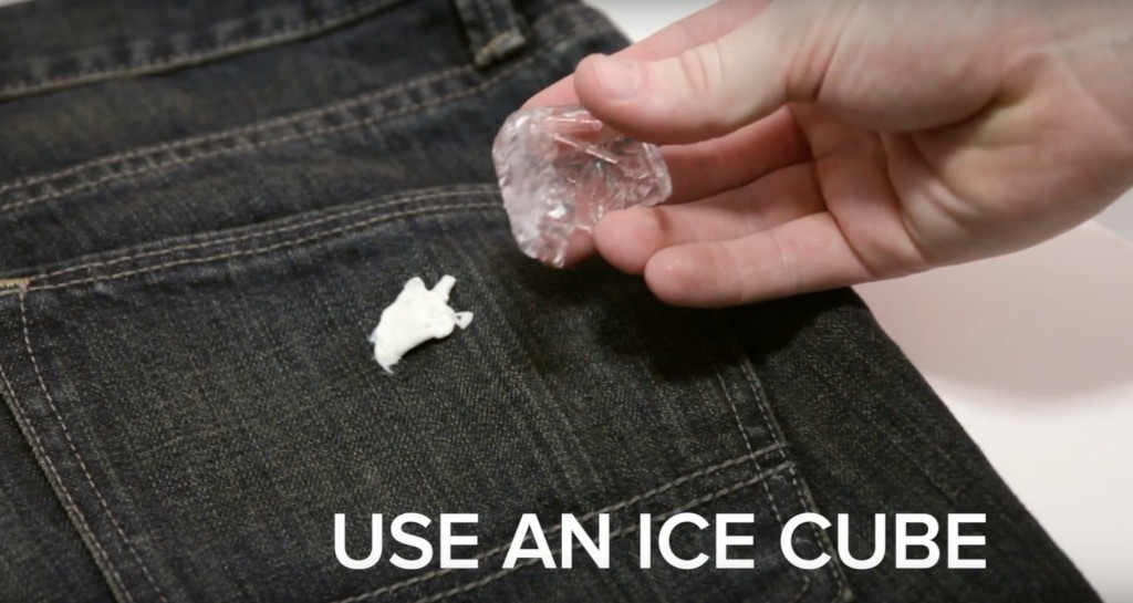 10招「從此會讓你不需要一直買牛仔褲」的牛仔褲清潔穿搭小妙招！