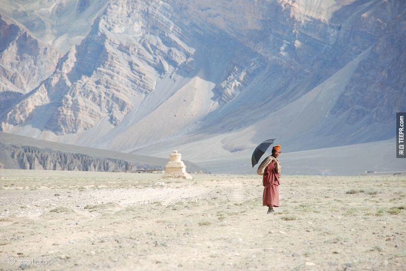 一個月的佛家修行：西藏喜瑪拉雅山(Tibetan Himalayas)