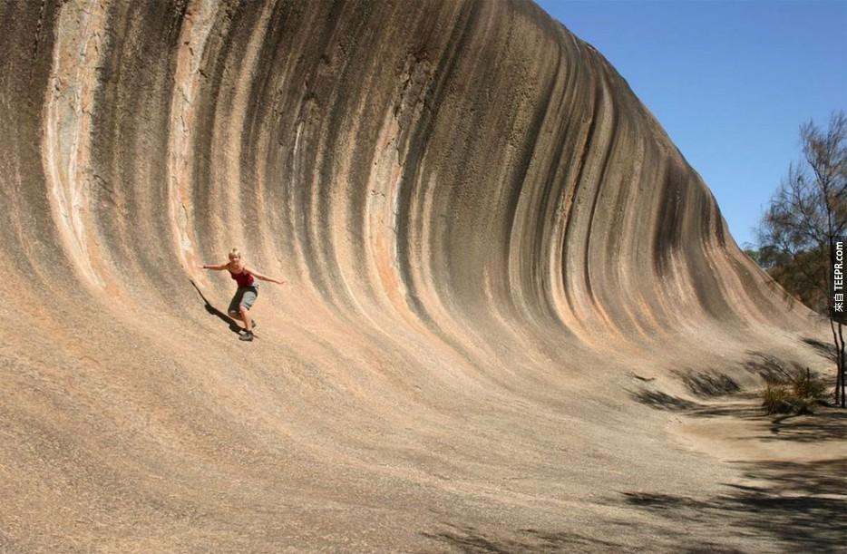 這這些位在澳洲的海浪石的高度可以高到14米高，和110米長。<BR><BR>