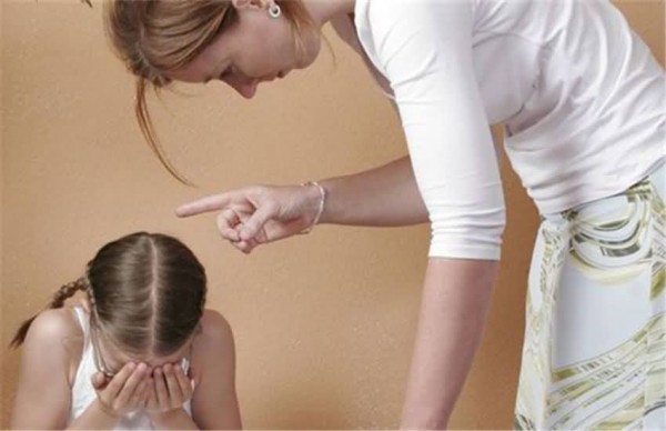 不要背叛你的孩子，不管多丟臉，都要和孩子站在同一邊！(深度好文)