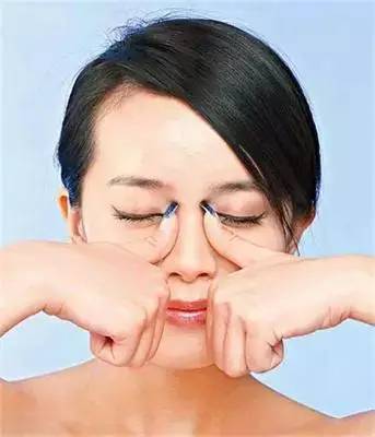 手指這樣搓、這樣弄、每天堅持一分鐘，就能生龍活虎活到100歲！