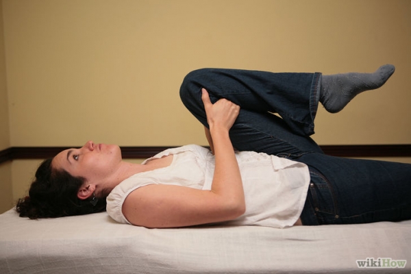 以Reduce Menstrual Cramps Step 12為標題的圖片