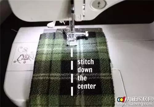 一女子把襪子剪開一半做這個，你絕對想不到!