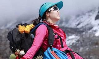 登山界一姐：登頂10座8000+山峰首個登頂K2的華人女性